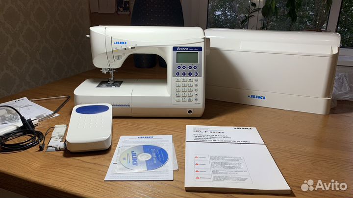 Швейная машина Juki HZL-F400