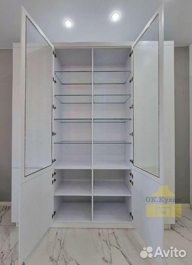 Встроенный шкаф