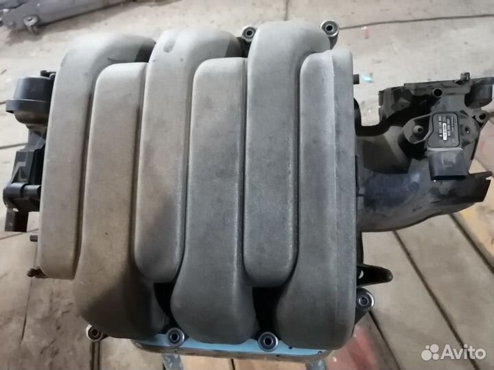 Коллектор впускной Audi A6 C6 2004-2011