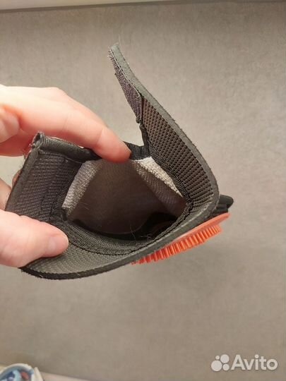 Рукавица, воротник, памперсы, когтерезка для кота