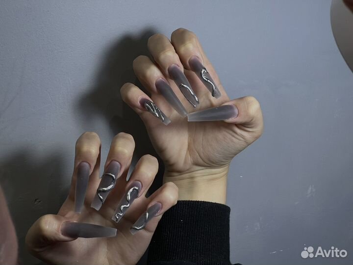 Наращивание ногтей