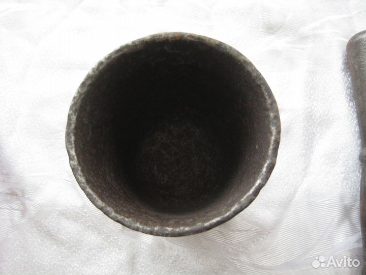 Ступка и пестик. Чугун