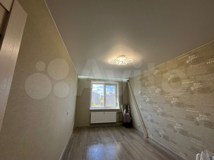 2-к. квартира, 57 м², 8/10 эт.