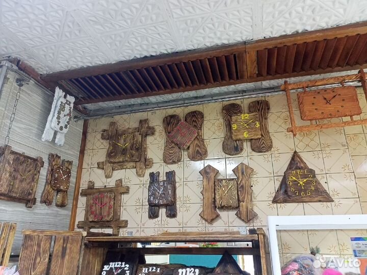 Часы настенные. Дерево