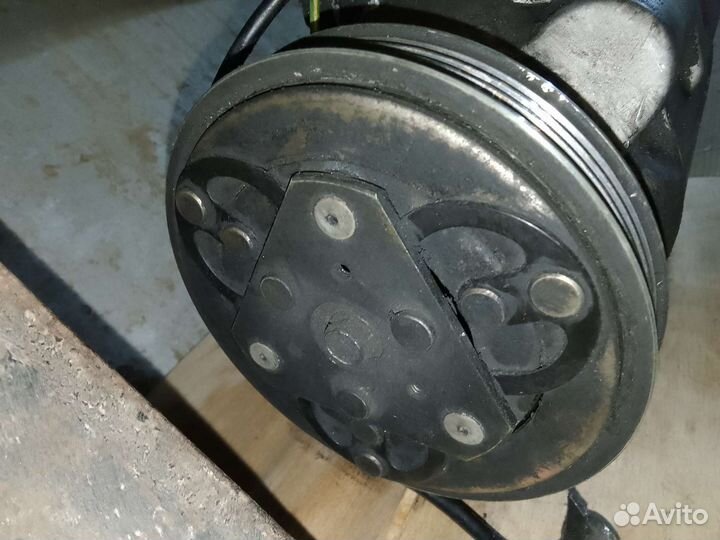 Компрессор кондиционера Audi a4