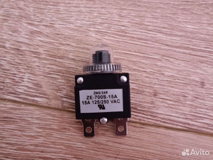 ZE-700S-15A Автомат защиты цепи, тепловой 15А