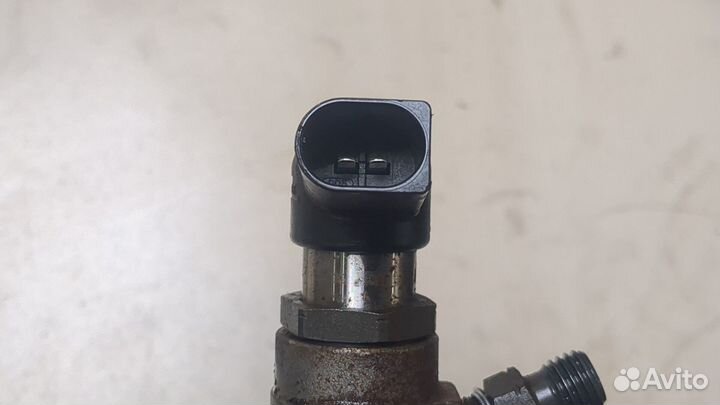 Форсунка топливная Seat Ibiza 4