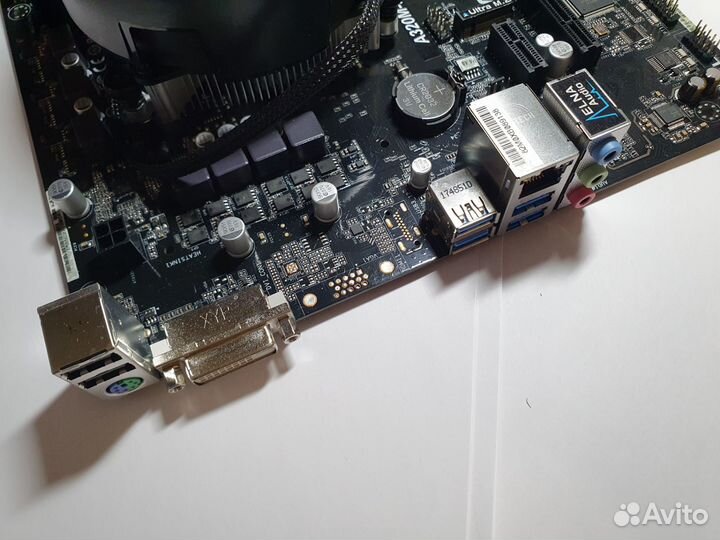 Материнская плата А320М