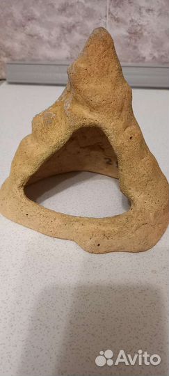 Грот, Скала