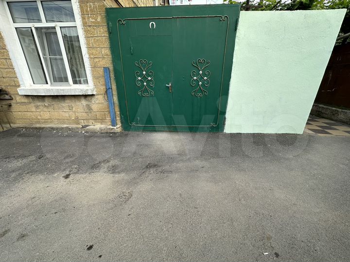 3-к. квартира, 130 м², 1/2 эт.