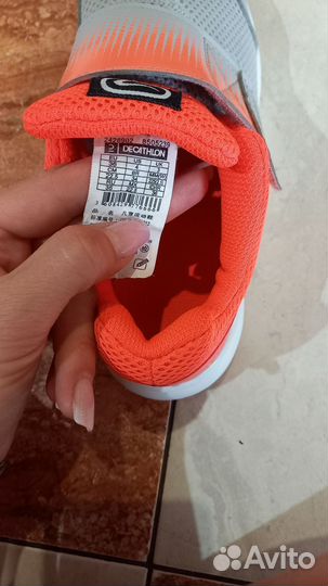 Кроссовки для девочки