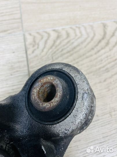 Цапфа задняя Honda Civic 4D