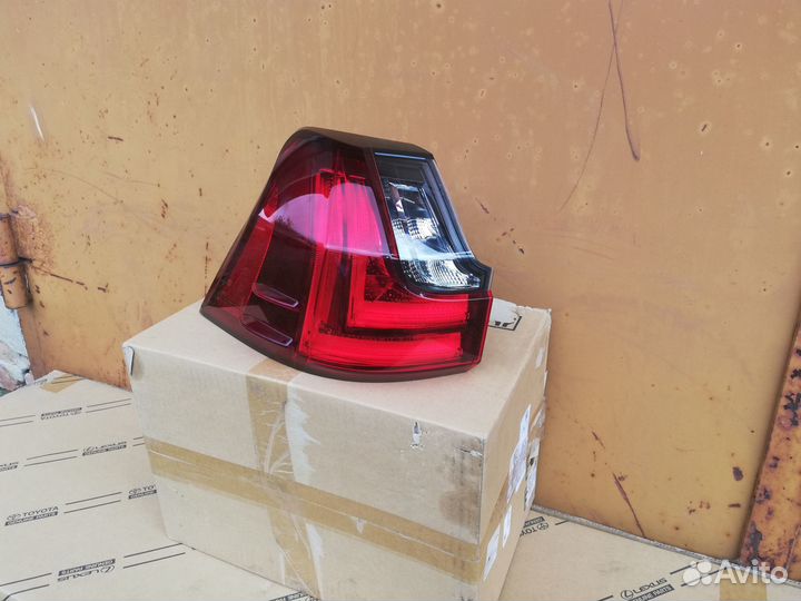 Фонарь задний левый lexus LX570/450D