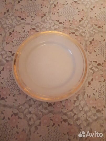 Тарелки разные