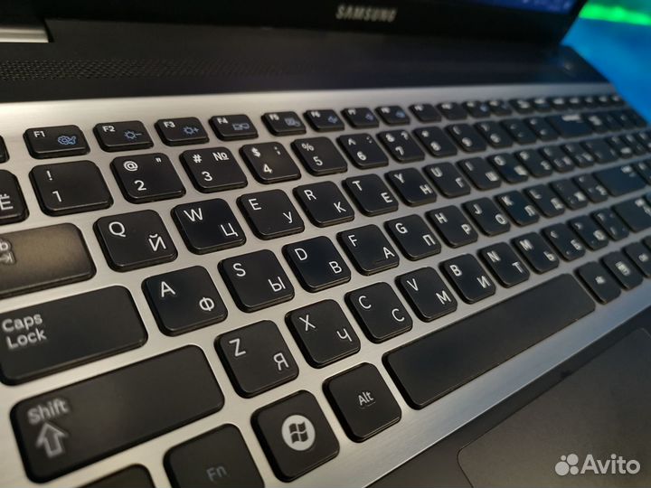 Ноутбук Samsung для офиса и дома / на SSD