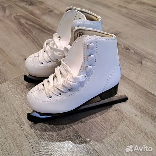 Детские коньки р. 27-28
