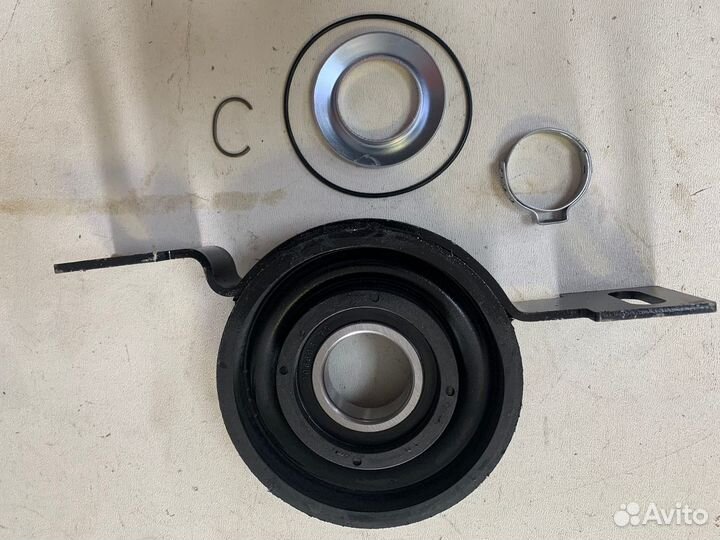 Подвесной караданного вала Рено Дастер Каптюр 4WD