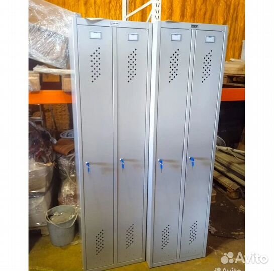 Шкаф металлический для рабочей одежды