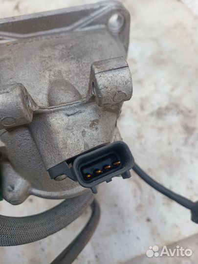 Патрубок Заслонка дроссельная Range Rover 4.2 л