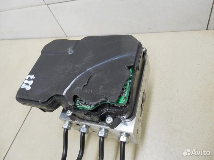 Блок ABS (насос) Hi Lux 2015