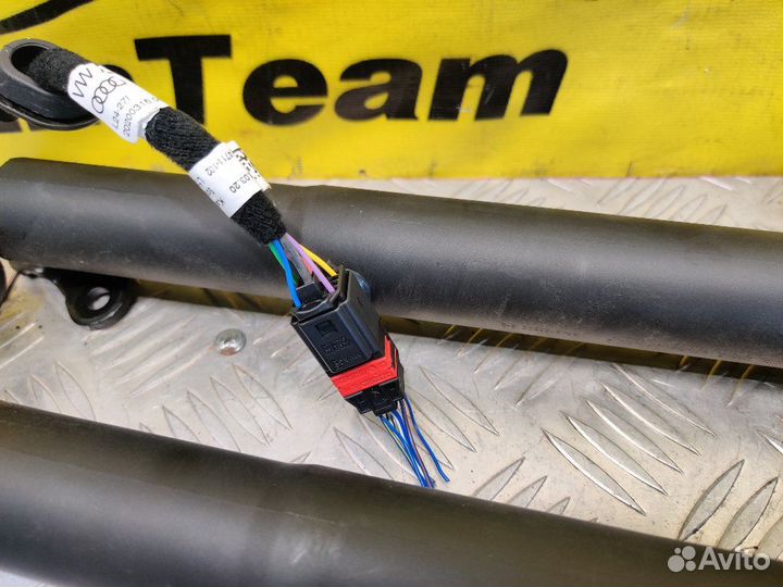 Привод крышки багажника Audi Q3 Sportback F3 dfga