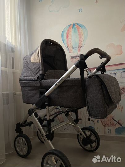 Прогулочная коляска 2 в 1