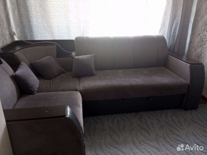 Угловой диван