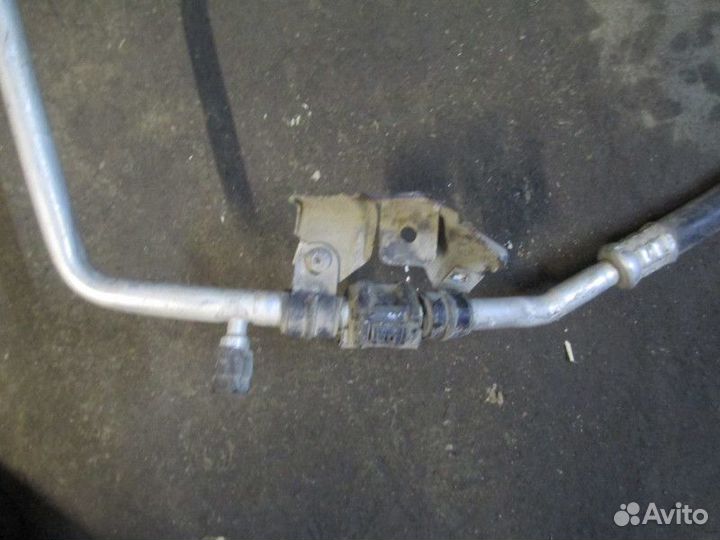 Трубка кондиционера Cadillac SRX 2003-2009 (889580