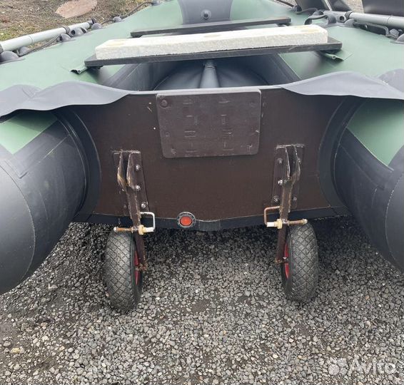 Лодка ривьера 3200