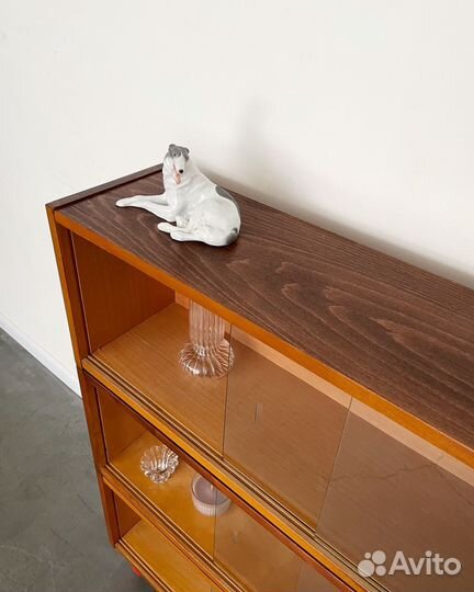 Шкаф витрина винтаж Чехословакия