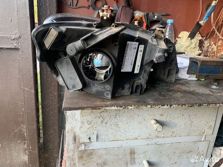 Фара левая/правая vw polo sedan