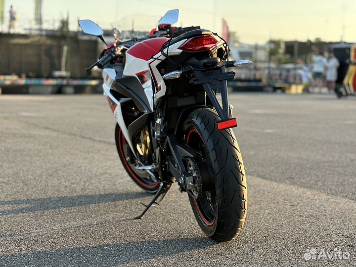 Электромотицикл Ямаха р3