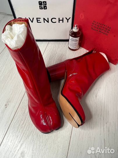 Maison Margiela Tabi Glossy Red Оригинал