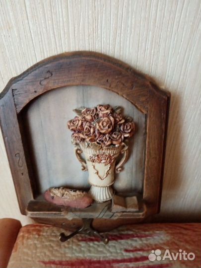 Панно-вешалка