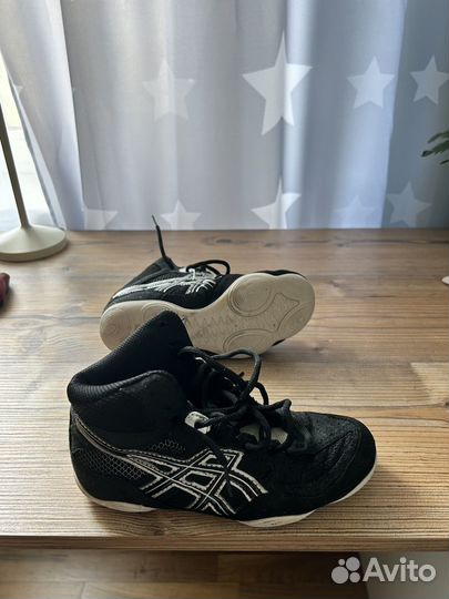 Борцовки asics