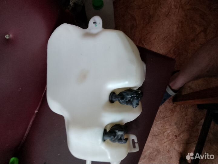 Бачок омывателя на рено симбол