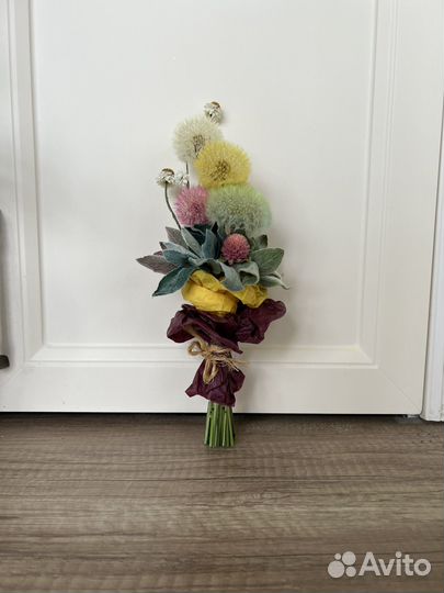 Композиция из сухоцветов