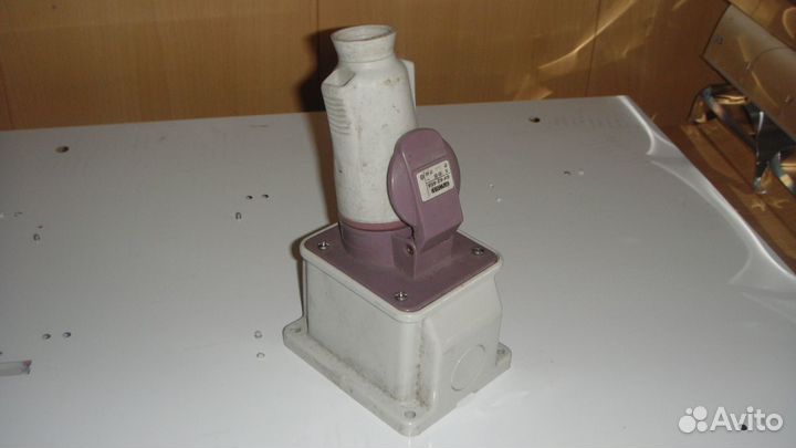 Розетки разъемы 24В gewiss GW 60 IP44