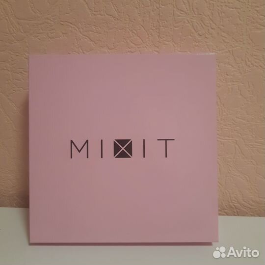 Коробка подарочная mixit