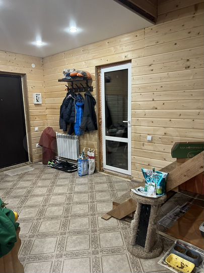 Дом 215 м² на участке 33 сот.