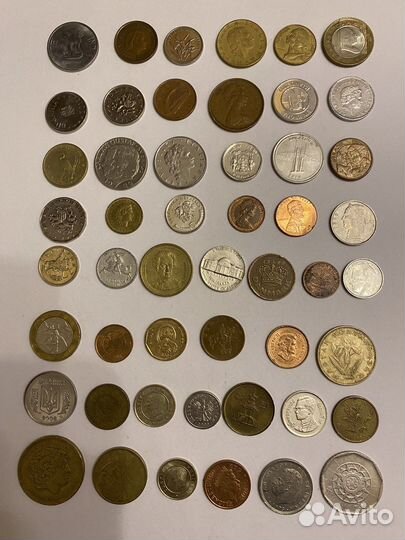 Иностранные монеты 50 шт
