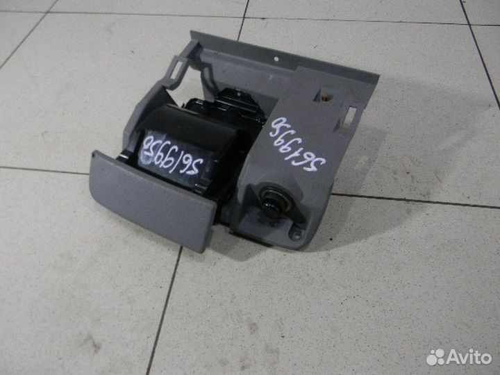 Пепельница передняя Акура