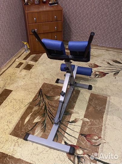 Тренажер для гиперэкстензии