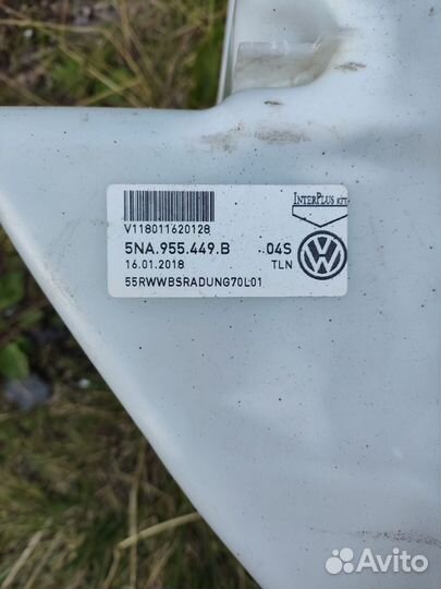 Бачок омывателя 5NA955449B