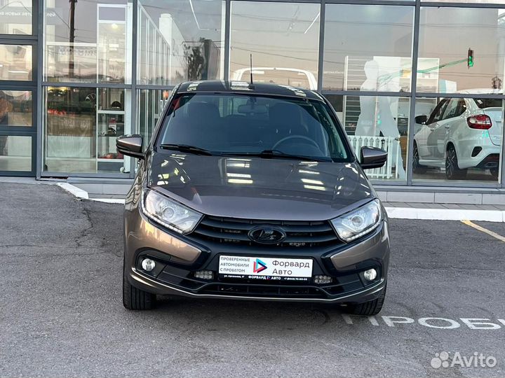 LADA Granta 1.6 МТ, 2019, 175 000 км