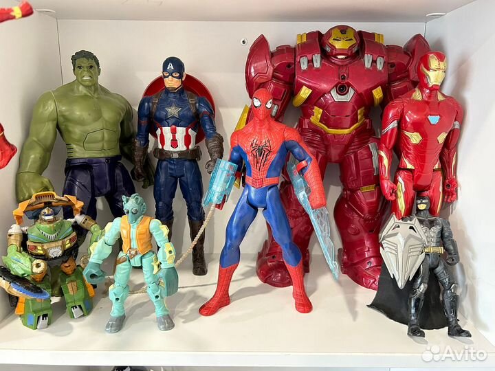 Игрушки героев