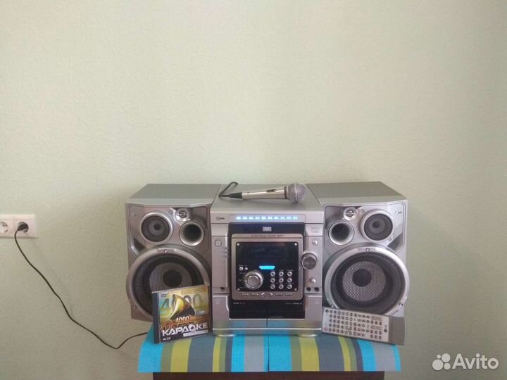 Музыкальный центр LG с караоке