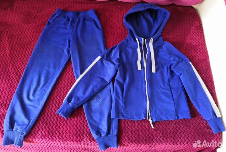 Костюм спортивный (для физкультуры)