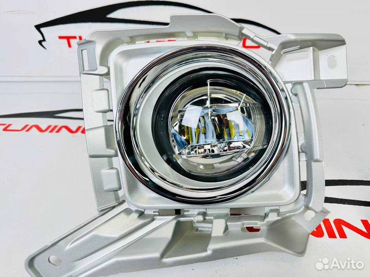 Противотуманные фары Toyota land cruiser 200