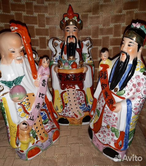 Фарфоровые статуэтки Китай